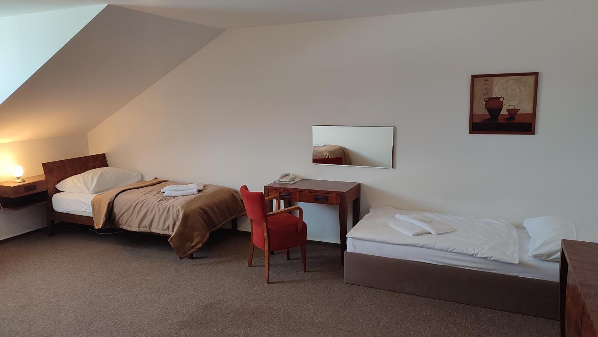 Hotel Vion Zlate Moravce Ngoại thất bức ảnh